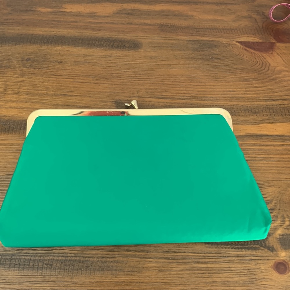 Vintage green clutch